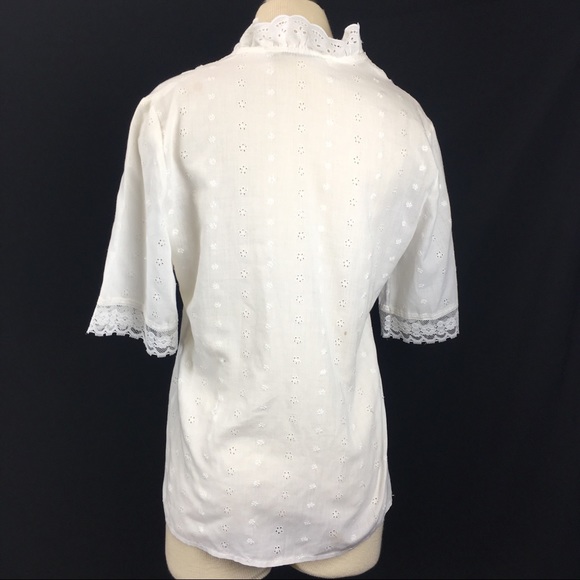 Vintage White Eyelet Blouse with Lace Trim - Picture 6 of 7